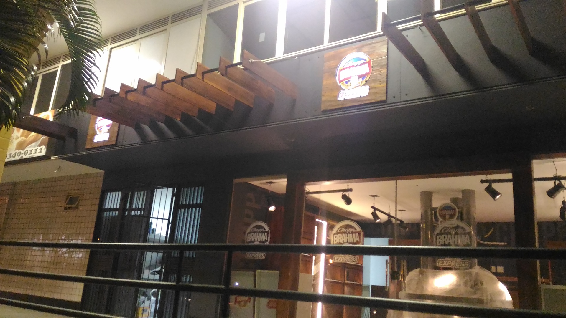 Chopp Brahma Express - DF - Projeto executado para Ambev e executado pela Score Group.